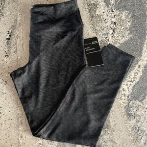 90 Degree by Reflex Leggings, Size L, NWT